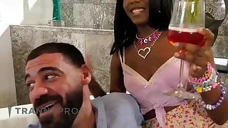 TrannyPros Cis & Trans BFFs Share Hung Boyfriend&excl;